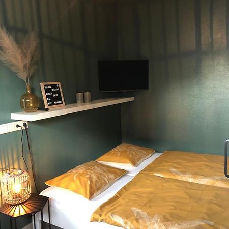 Nieboer Bed & Breakfast Vrouwenpolder Ngoại thất bức ảnh