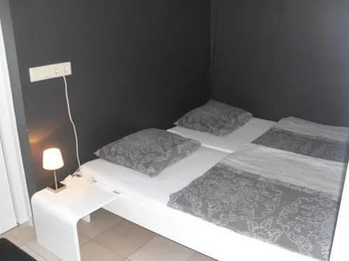 Nieboer Bed & Breakfast Vrouwenpolder Ngoại thất bức ảnh